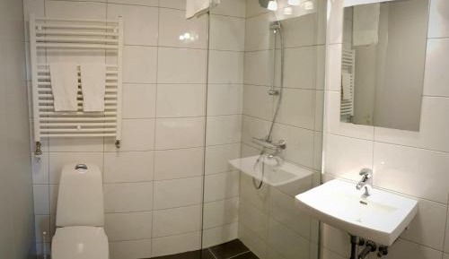 Twin Room with Private Bathroom