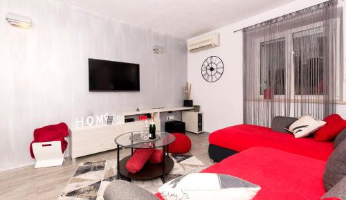 Standard Double Room with Shared Bathroom