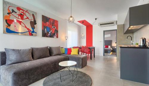 One-Bedroom Apartment with Balcony and Garden View