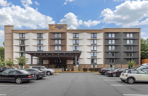 Executive Park Hotel | Comfort Inn Charlotte Airport Uptown