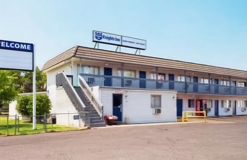 North Spokane Hotel | Howard Johnson by Wyndham Spokane