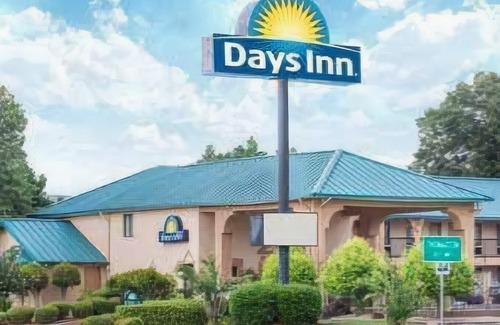 Thomaston Hotel | Days Inn by Wyndham Thomaston