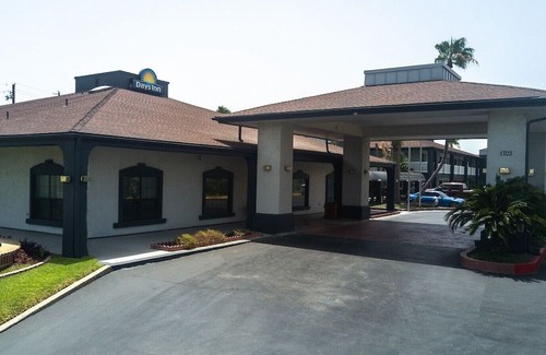 Portland Hotel | Days Inn by Wyndham Portland/Corpus Christi