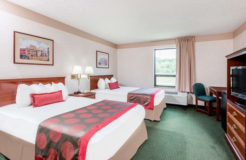 Strasburg Hotel | Ramada by Wyndham Strasburg Dover