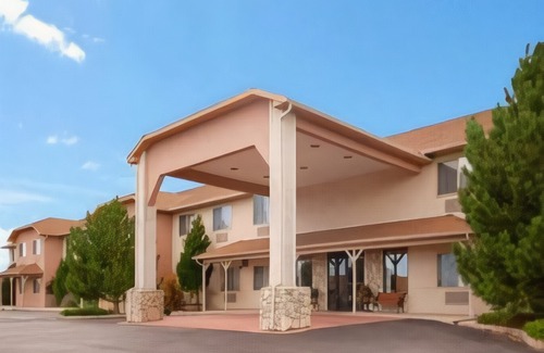 Pueblo West Hotel | Quality Inn & Suites West