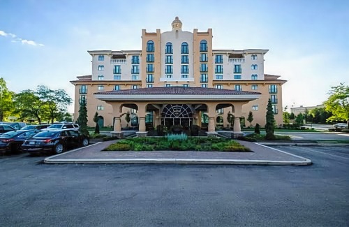 Indianapolis Hotel | Embassy Suites Indianapolis North