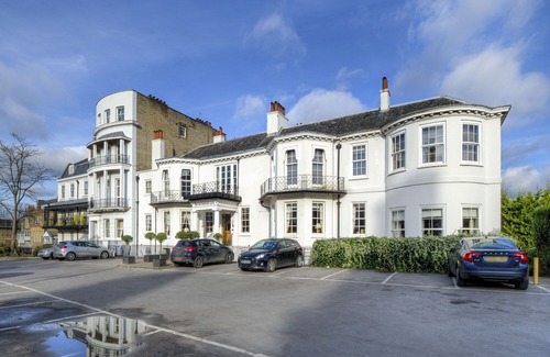 Richmond-upon-Thames Hotel | Richmond Harbour Hotel & Spa