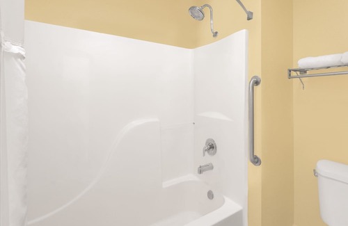 Lamar Hotel | Days Inn by Wyndham Lamar