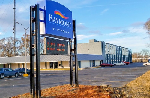 Ferndale Hotel | Baymont by Wyndham Ferndale/Royal Oak