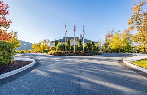 Williamstown Hotel | Vacation Village in The Berkshires