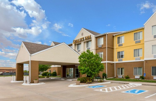 Kearney Hotel | Quality Inn Kearney