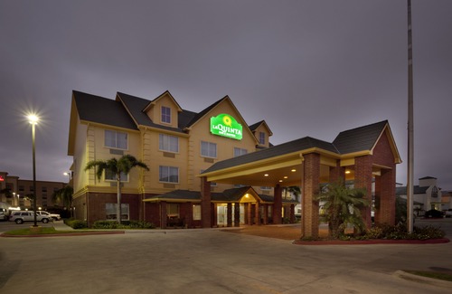 Pharr Hotel | La Quinta Inn & Suites by Wyndham Pharr - Rio Grande Valley