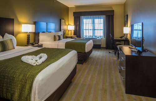 Steubenville Hotel | Best Western Plus Franciscan Square Inn & Suites Steubenville