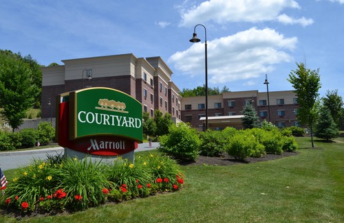 Lebanon Hotel | Courtyard by Marriott Hanover Lebanon