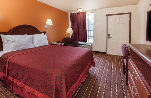 El Reno Hotel | Days Inn by Wyndham El Reno