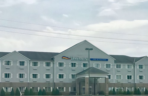 Greendale Hotel | Baymont by Wyndham Lawrenceburg