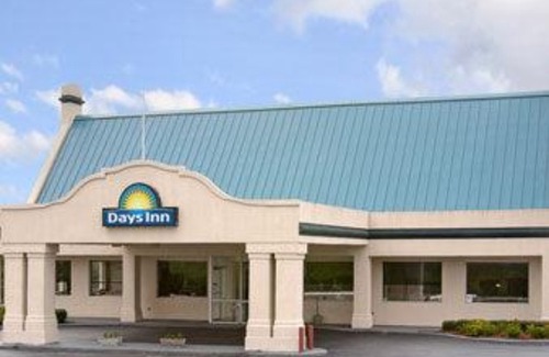 Emporia Hotel | Days Inn by Wyndham Emporia