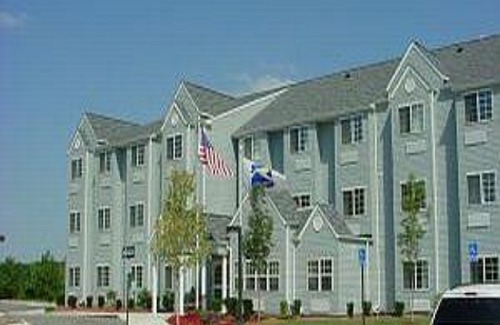 Thurston Hotel | Microtel Inn & Suites by Wyndham Ann Arbor