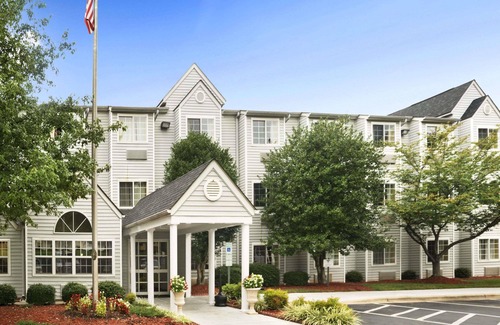 Toddville Road Hotel | Microtel Inn by Wyndham Charlotte Airport