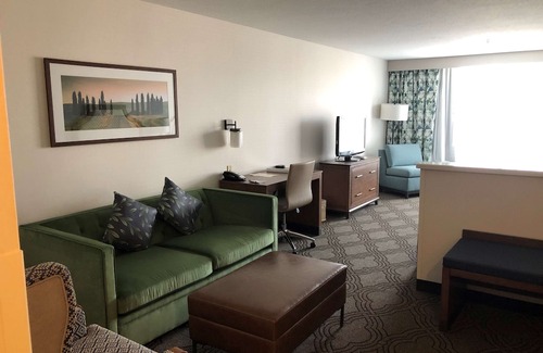Pasco Hotel | Best Western Premier Pasco Inn & Suites