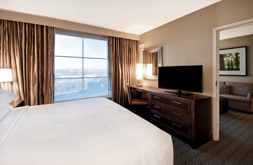 Springfield Hotel | Embassy Suites Springfield