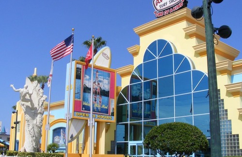 Cocoa Beach Hotel | Beach Place Guesthouses