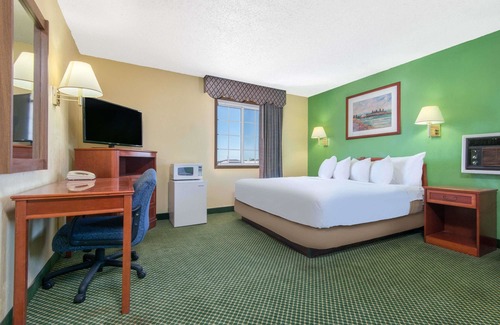 Great Bend Hotel | Days Inn by Wyndham Great Bend