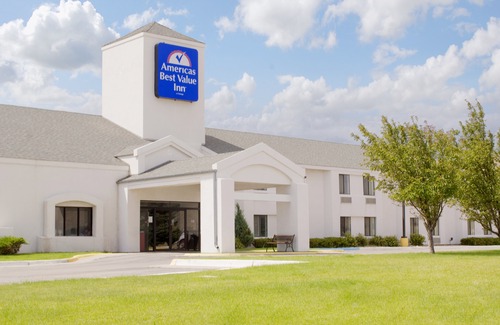 Rawlins Hotel | Americas Best Value Inn