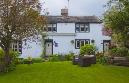 Yeadon Hotel | Willow Cottage B&B