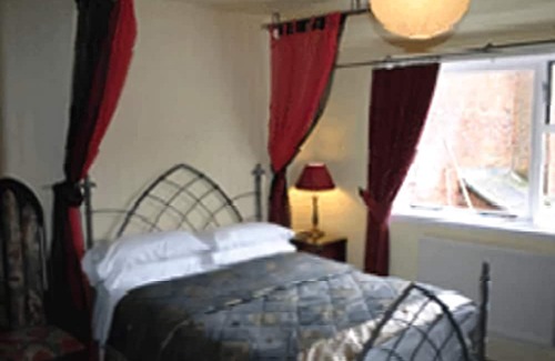 Marlborough Hotel | The Lamb Inn