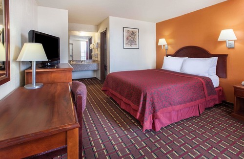 El Reno Hotel | Days Inn by Wyndham El Reno