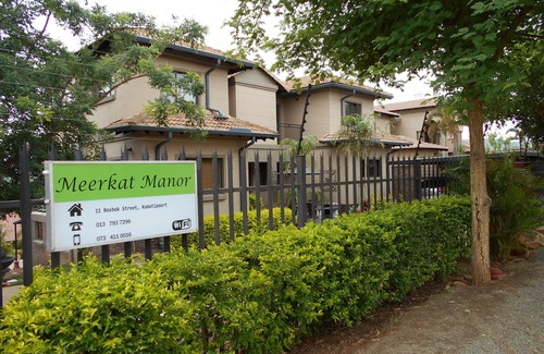 Komatipoort Hotel | Meerkat Manor