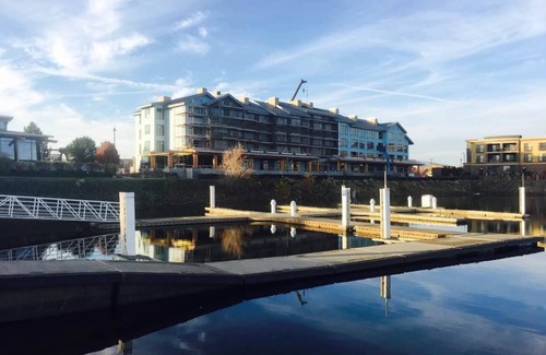 South Richland Hotel | The Lodge at Columbia Point