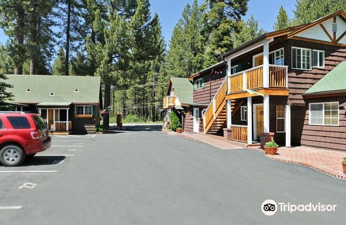 Tahoya Shores Hotel | Red Wolf Lakeside Lodge