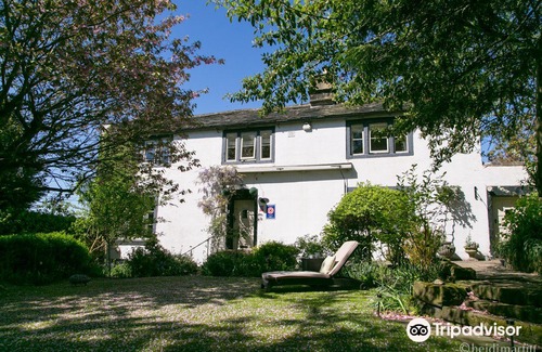 Yeadon Hotel | Willow Cottage B&B