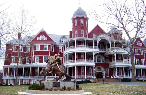 Lexington Hotel | Best Western Plus Inn at Hunt Ridge