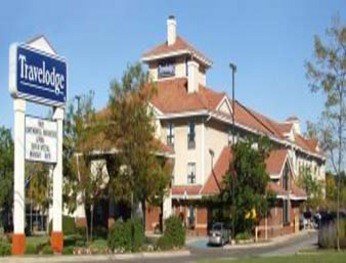 Durham Region Hotel | Travelodge by Wyndham Oshawa Whitby