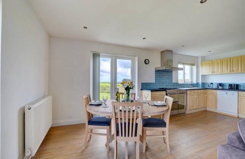 Treburrick Cottage | Lucerne
