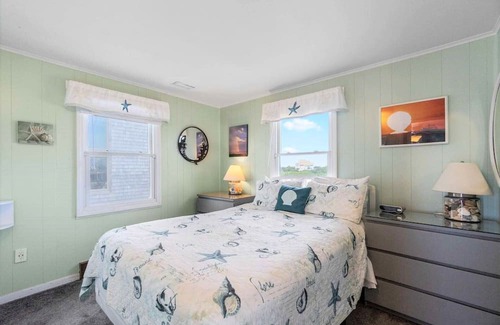 Hatteras House | On Special - Oceanfront, Dog Friendly Home in Hatteras with Hot Tub!