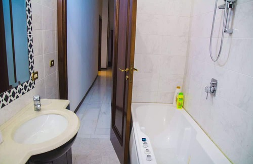 Vomero Apartment | Easy House