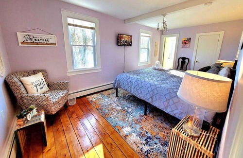 Skytop House | Historic Manor with 4 Master Suites/ Private Bar/ Catered Events