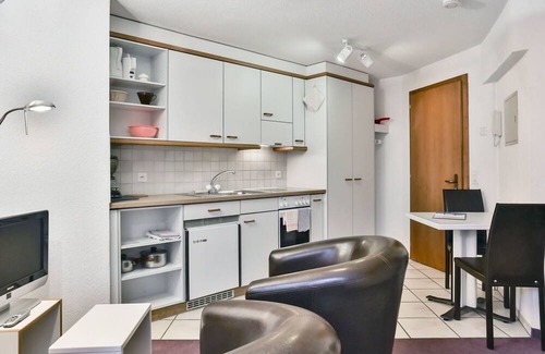Grindelwald Apartment | Nice apartment for 2 people with WIFI, TV, pets allowed and parking