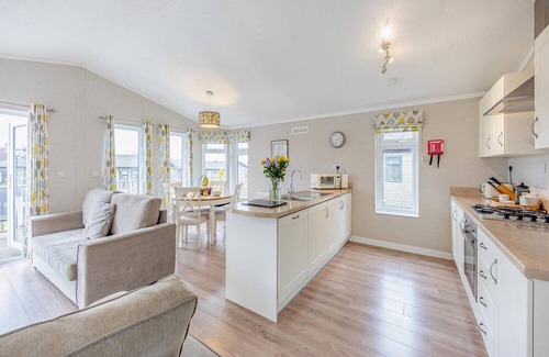 Ashby Woulds Cabin | 2 bedroom accommodation in Overseal, Nr Ashby-de-la-Zouch