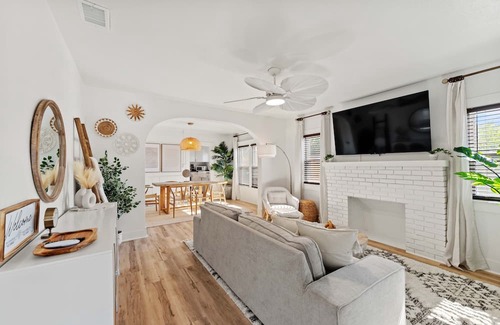 Holly Hill House | The Luxe Bohemian Coastal Haven