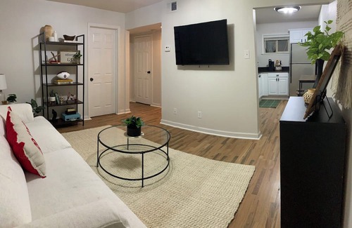 Athens Condo | PRIME LOCATION - Walk to Stadium or Downtown Athens!