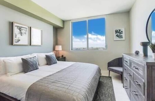 Northeast Miami Condo | Design Flat/pool/parking/gym