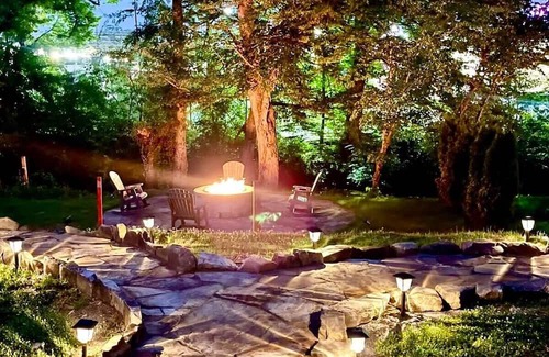 Pigeon Forge Cabin | Walk2DowntownPF/GasFirepit/Waterfront