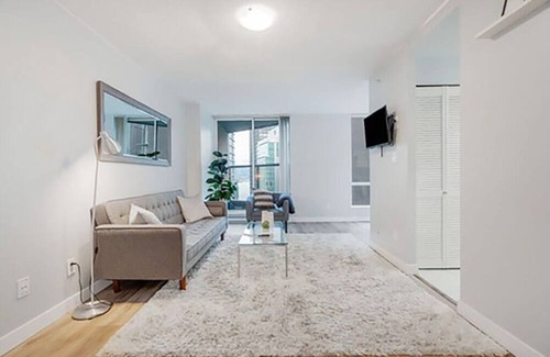 Coal Harbour Condo | Downtown Vancouver 2 Bedroom 2 bathroom Condo with Views in Coal Harbour