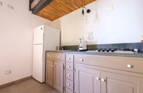 Canneto Apartment | Apartment 'Bougainville' with Balcony and Air Conditioning