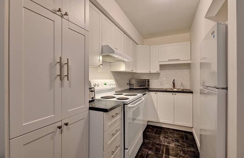 Magog Apartment | *New* Wood fireplace, Beach, Mountain and more